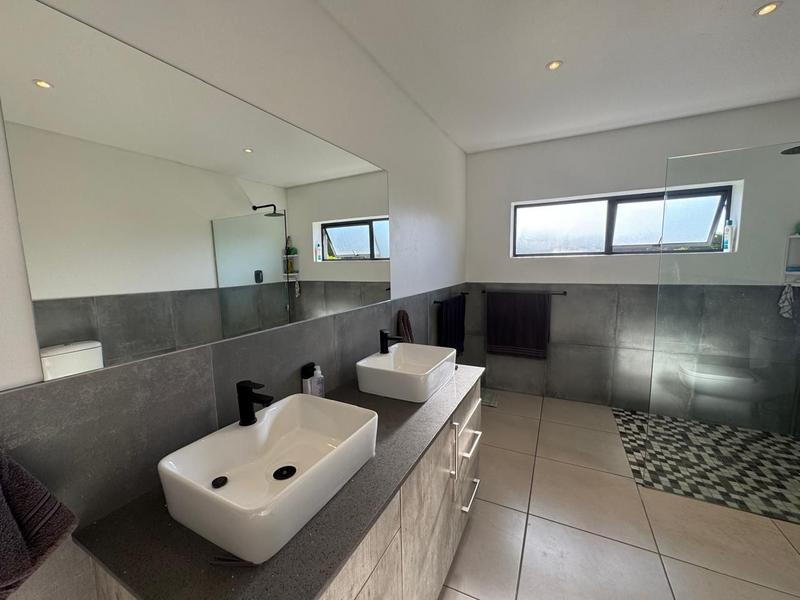 4 Bedroom Property for Sale in Num Num Cape Estate Western Cape